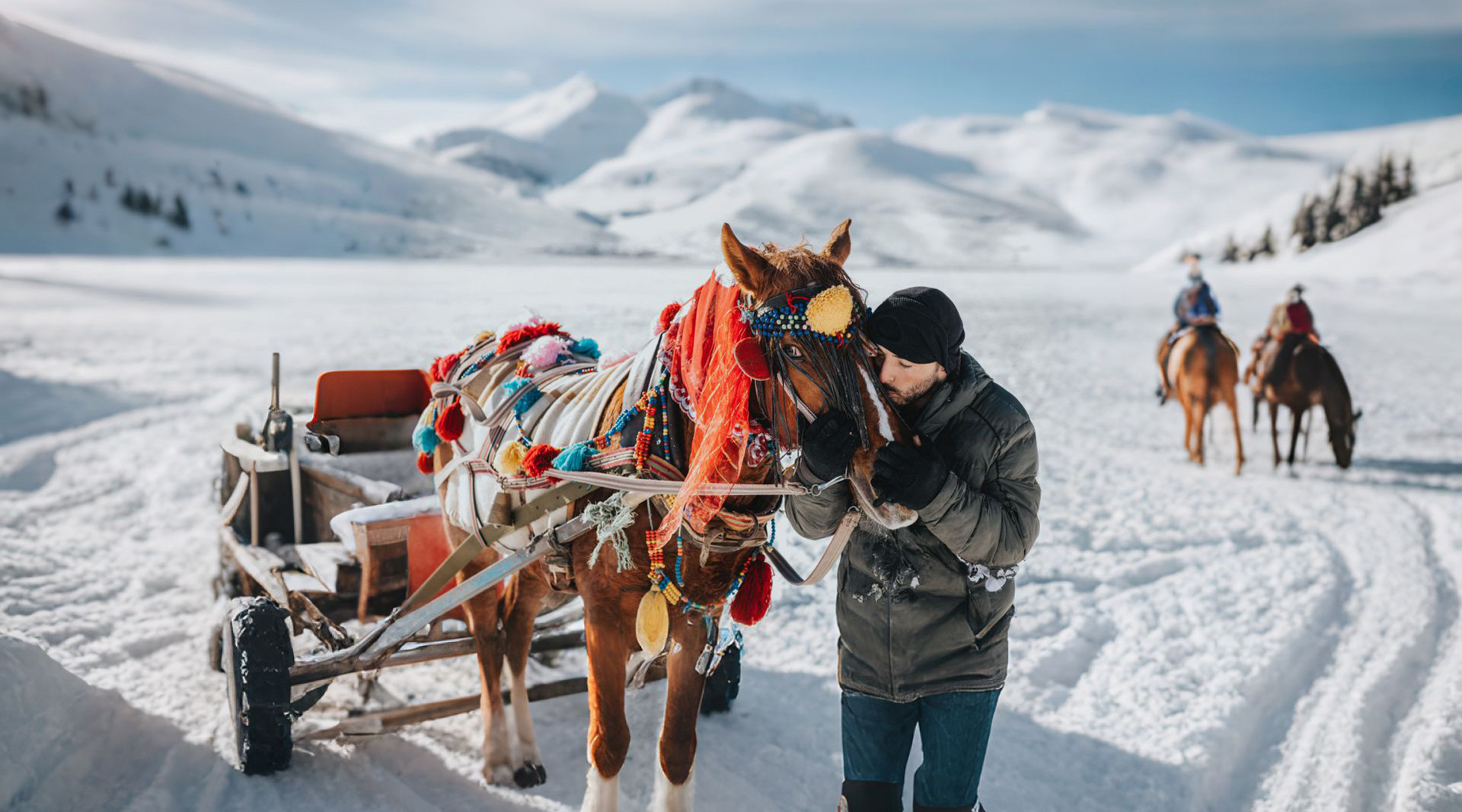 Görünenin ötesinde, hissedilenin izinde...